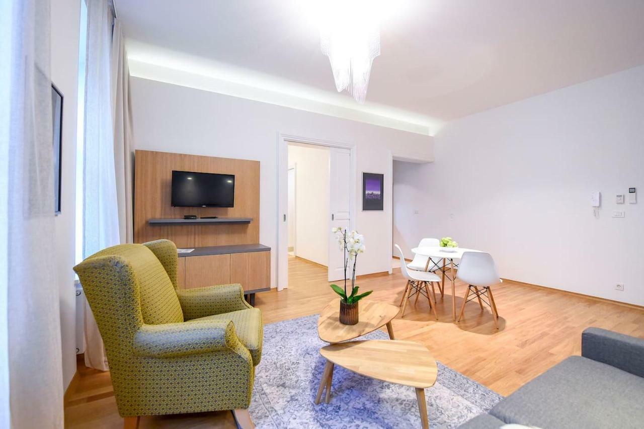 City Centre Chic Apartment Ljubljana 1/4 Kültér fotó