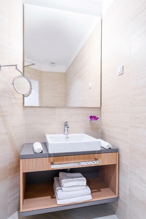 City Centre Chic Apartment Ljubljana 1/4 Kültér fotó